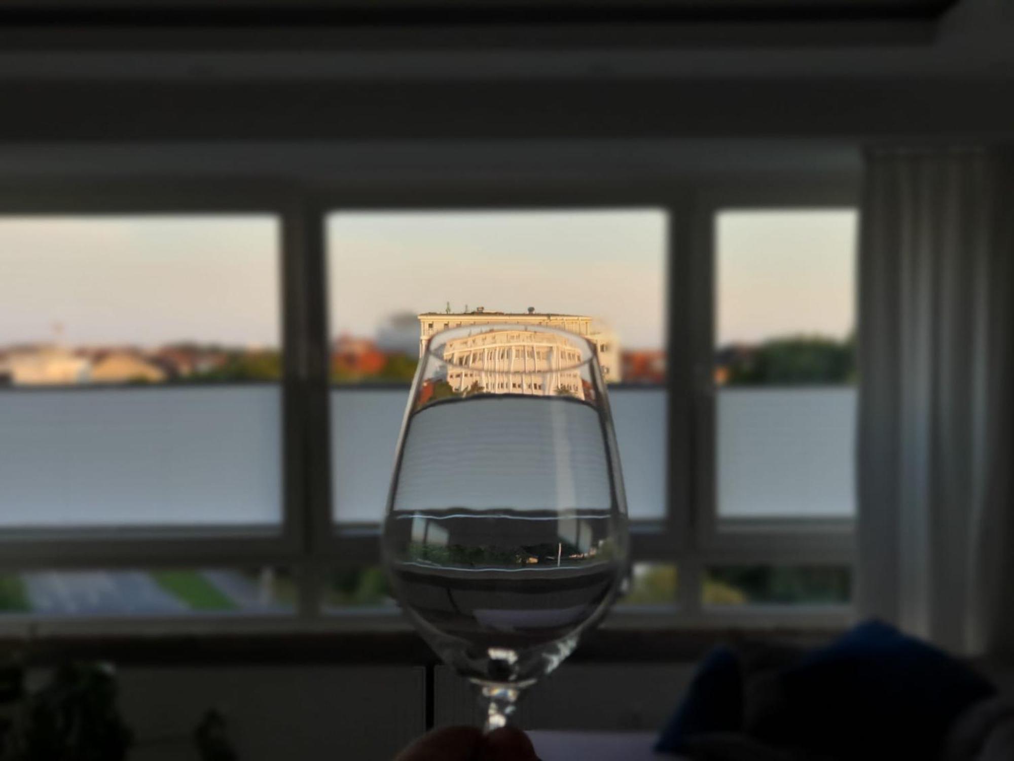 Moebeliertes Wohnen Auf Zeit Am Yachthafen Apartment Bremerhaven Bagian luar foto